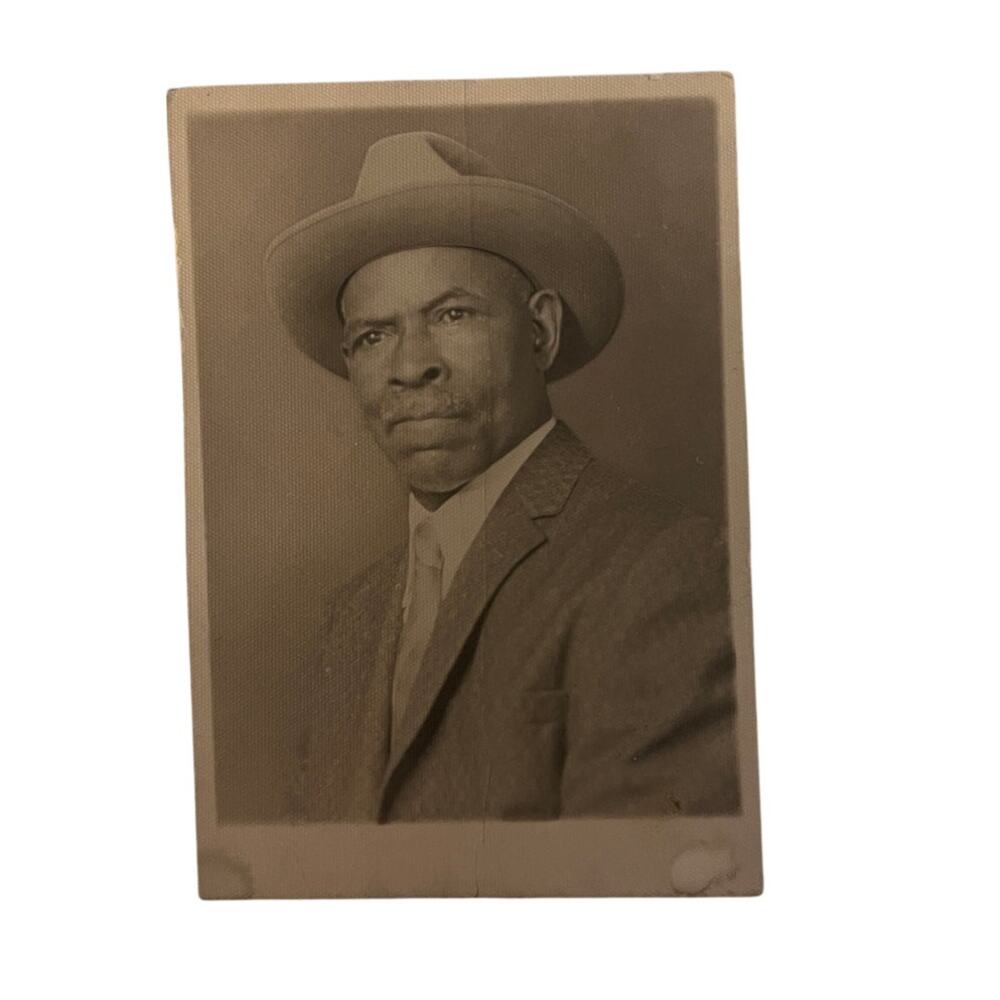 Antique Vintage Photo Portrait African American Gentleman Suit Hat Named Back